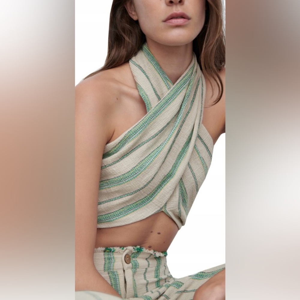 Zara “The Beth Top” in striped woven cotton with halter neck. Elastic at back. S